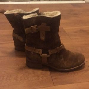 Ugh boots